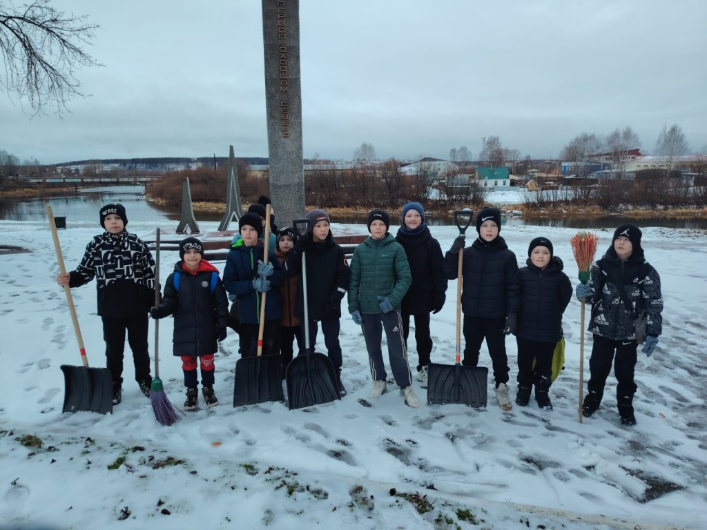 2 памятник.jpg