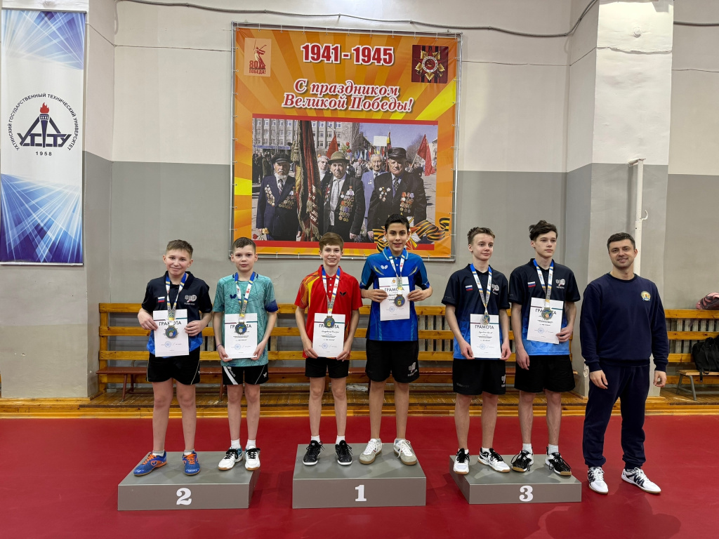 08 настольный теннис.jpg