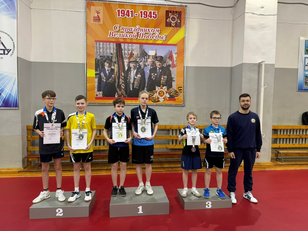 03 настольный теннис.jpg