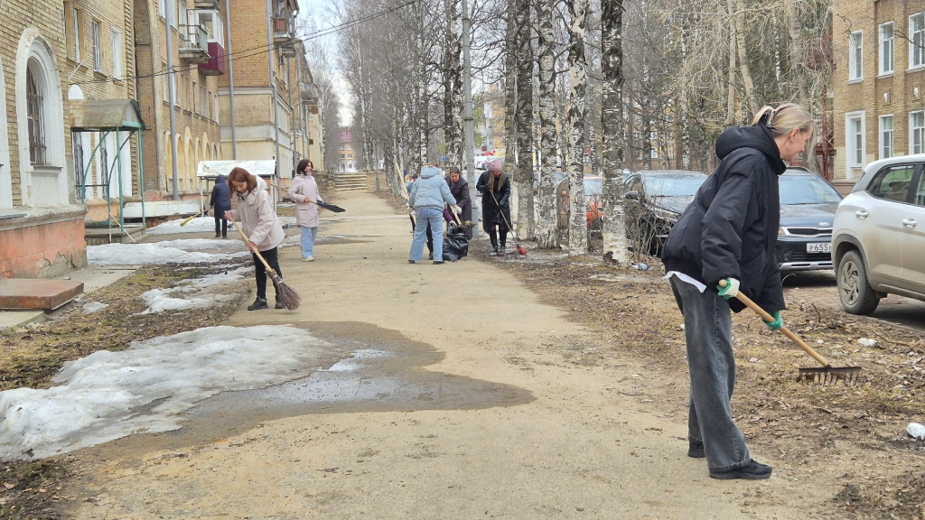04 субботник.jpg 04 субботник.jpg