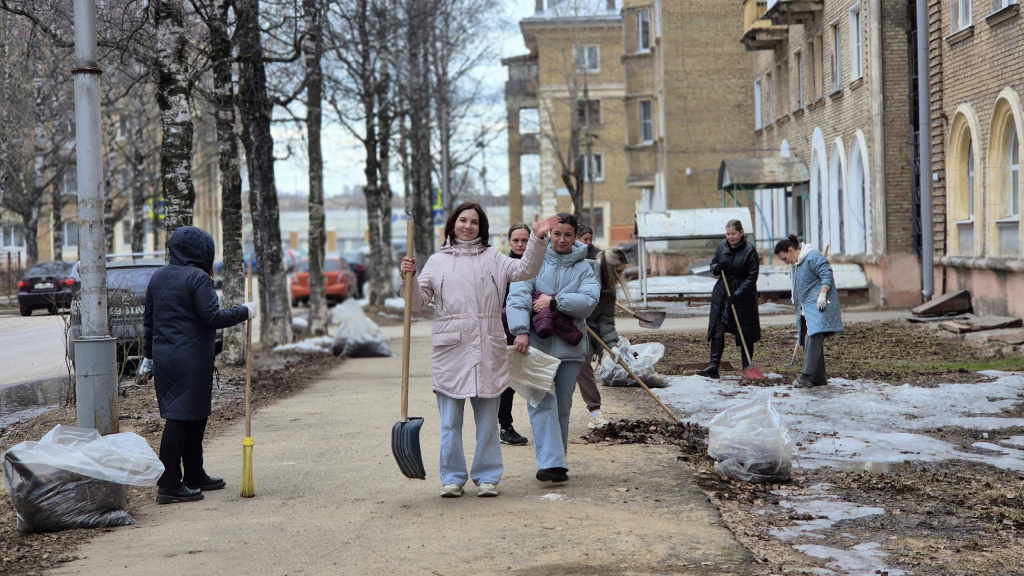 03 субботник.jpg 03 субботник.jpg