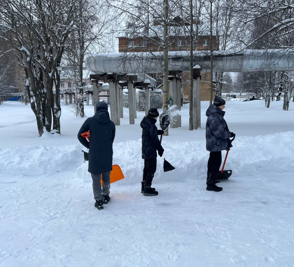 4 Юность памятник.jpg